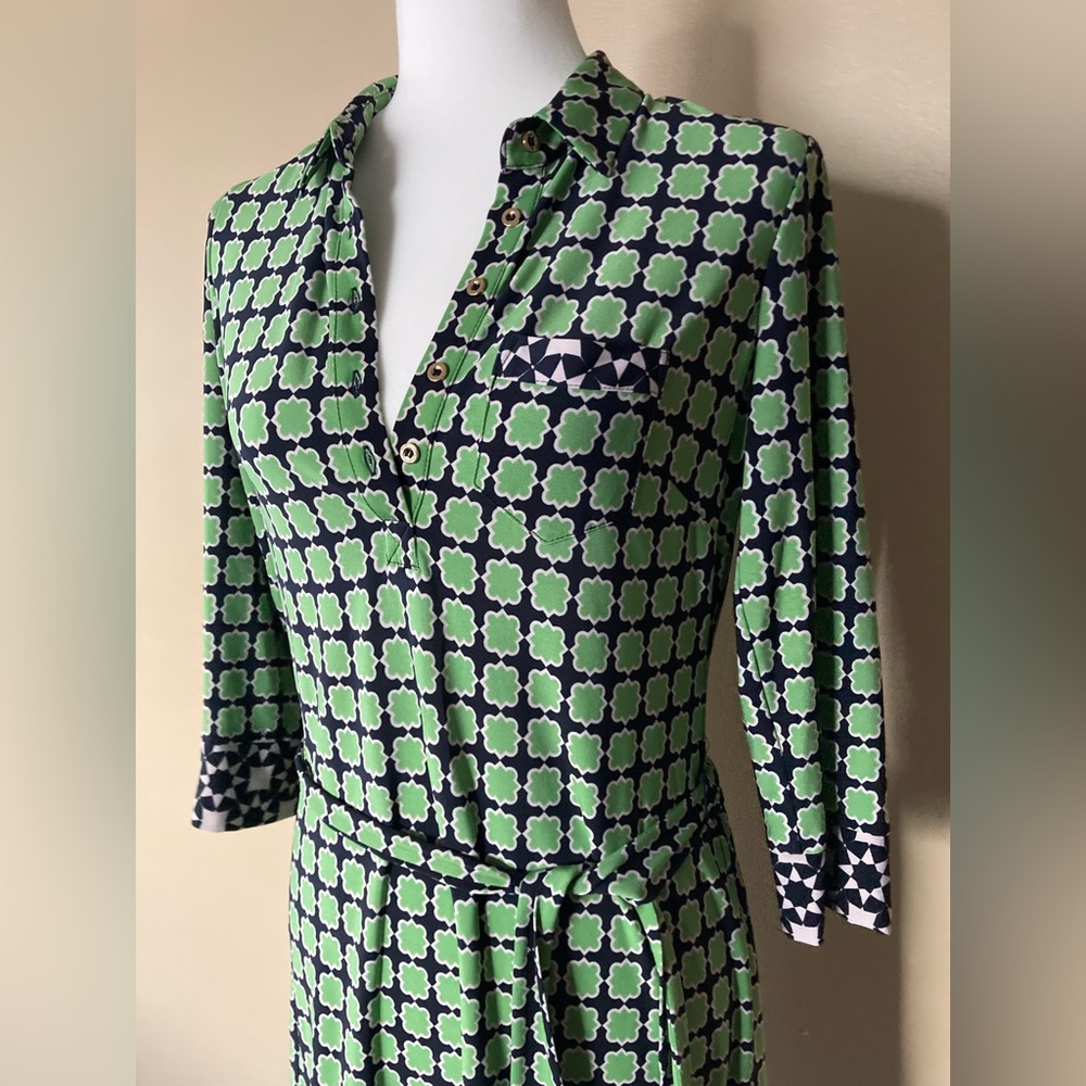 👗Green, Navy & White Dress
